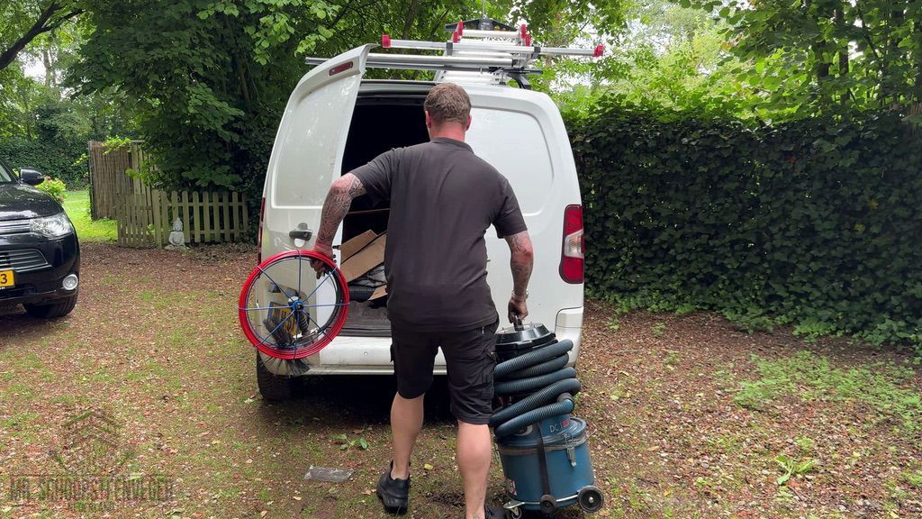 Schoorsteen onderhoud Dokkum ladder bus Schoorsteen onderhoud Dokkum ladder bus